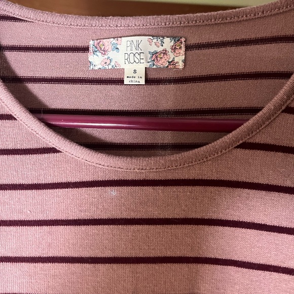 EUC! Super soft striped long sleeve with cute twist accent on front - Picture 2 of 4